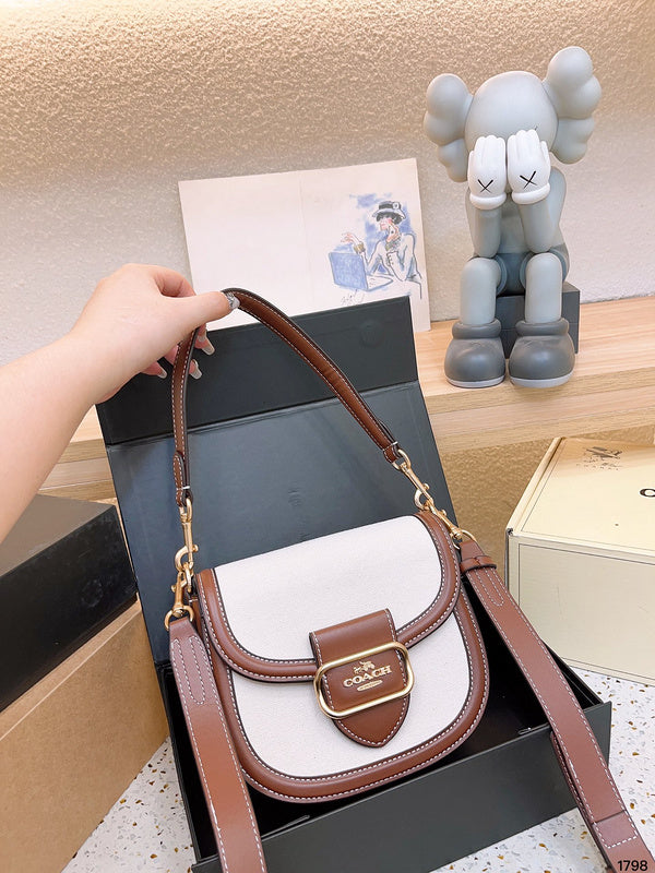LO - CCH Bags - 008