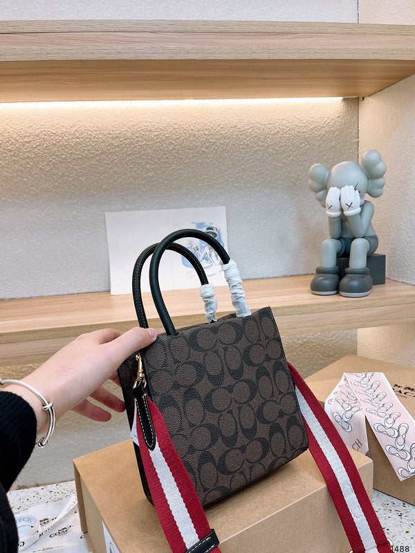 LO - CCH Bags - 422