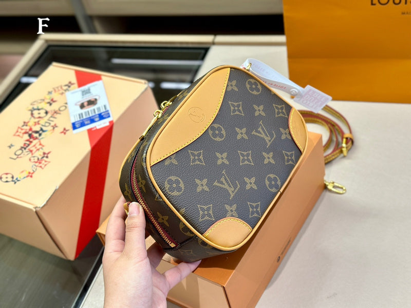 LO - LV Bags - 15035