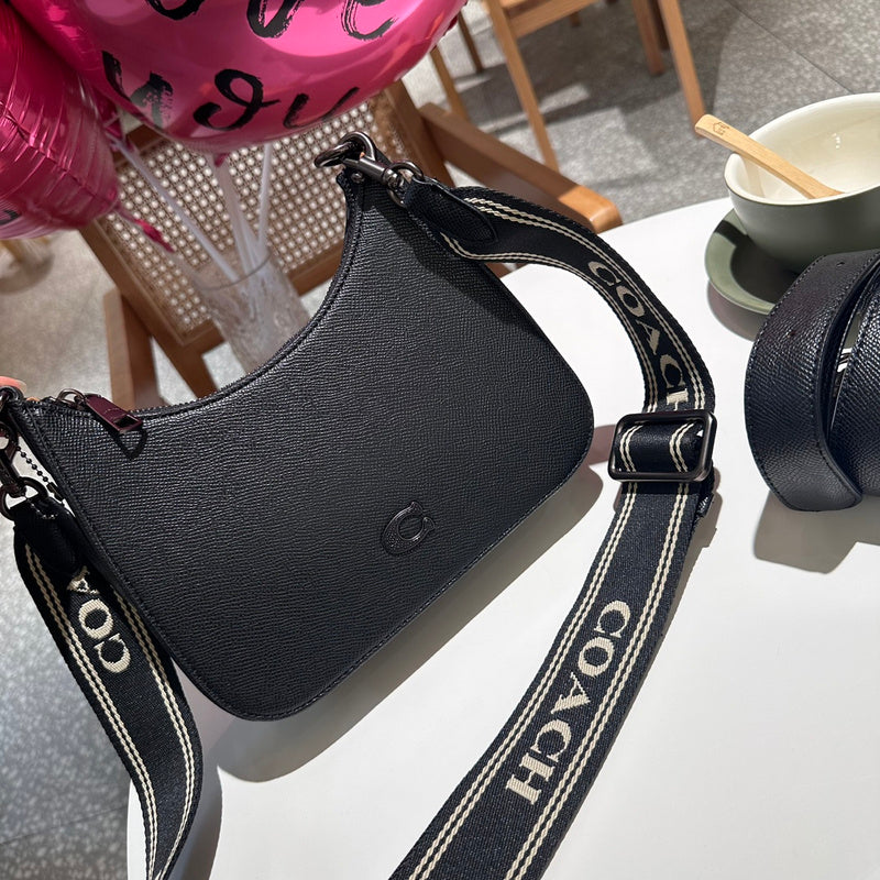 LO - CCH Bags - 167