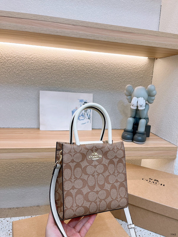 LO - CCH Bags - 439