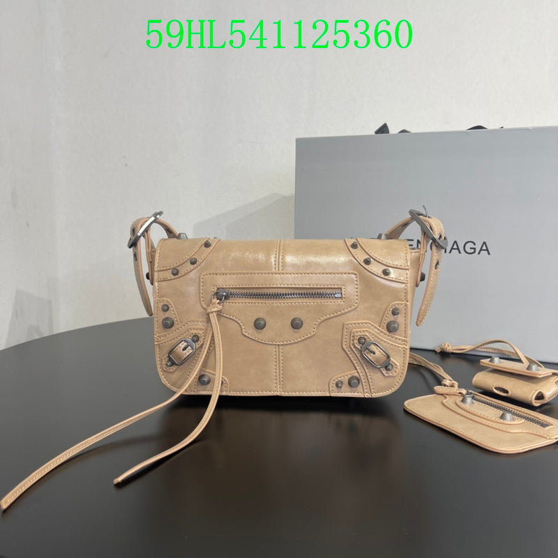LO - BGA Bags - 1970