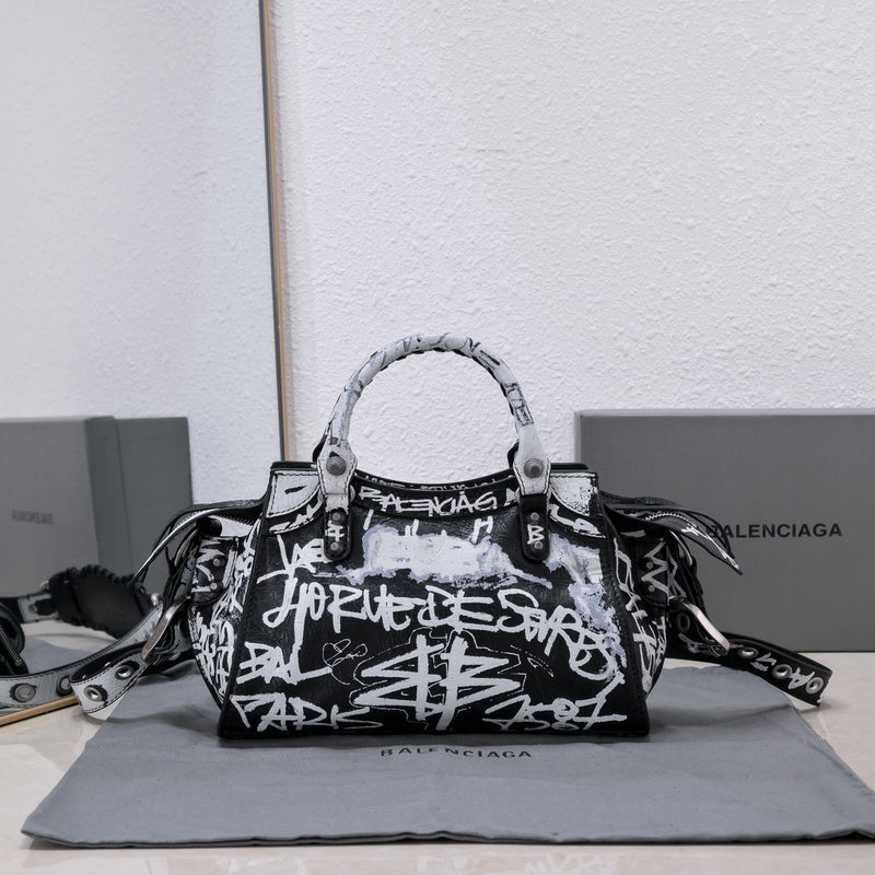 LO BAGS - BGA BAGS - 335