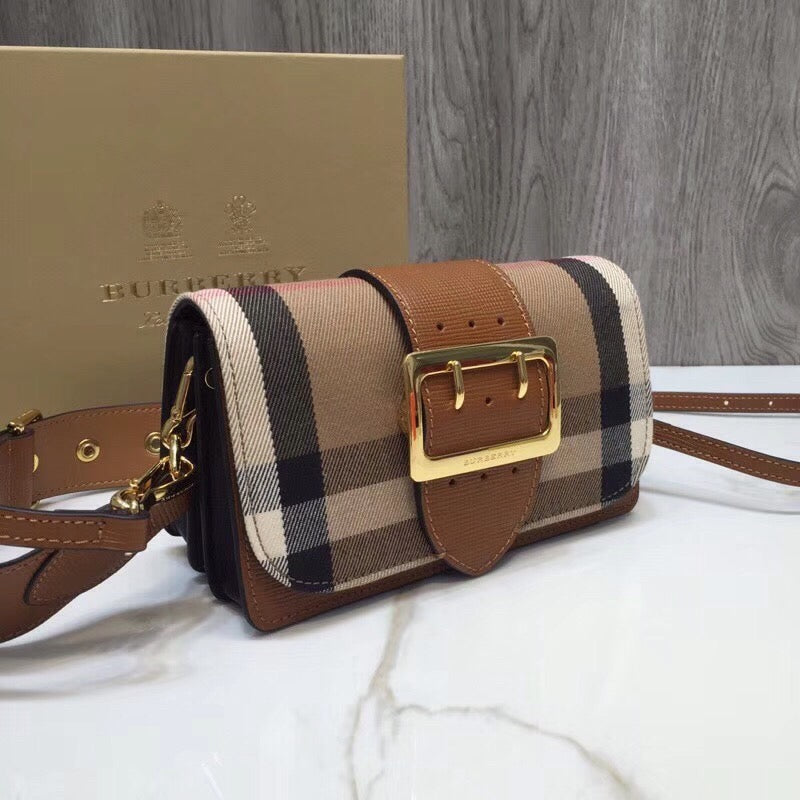B-Berry - BB  The Small Buckle Bag In House Check Brown For Women, Bags 7.5in/19LO