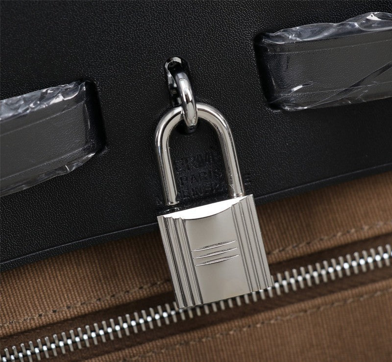 LO - HMS Luxury Bags - 557