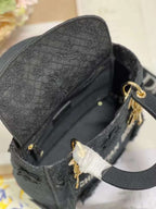 LO - DYOR   BAGS FOR WOMEN - FASHION LUXURY BAGS 035