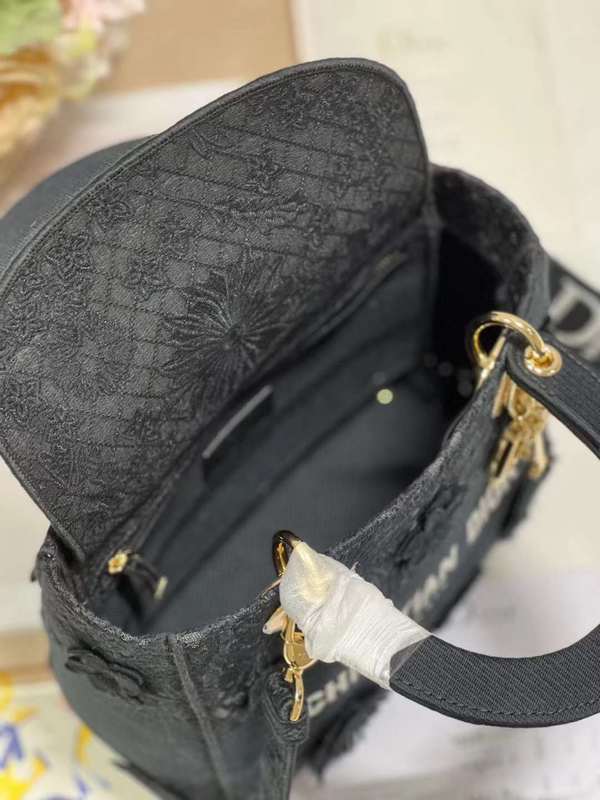 LO - DYOR   BAGS FOR WOMEN - FASHION LUXURY BAGS 035