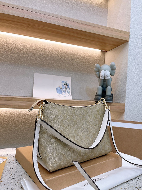 LO - CCH Bags - 221