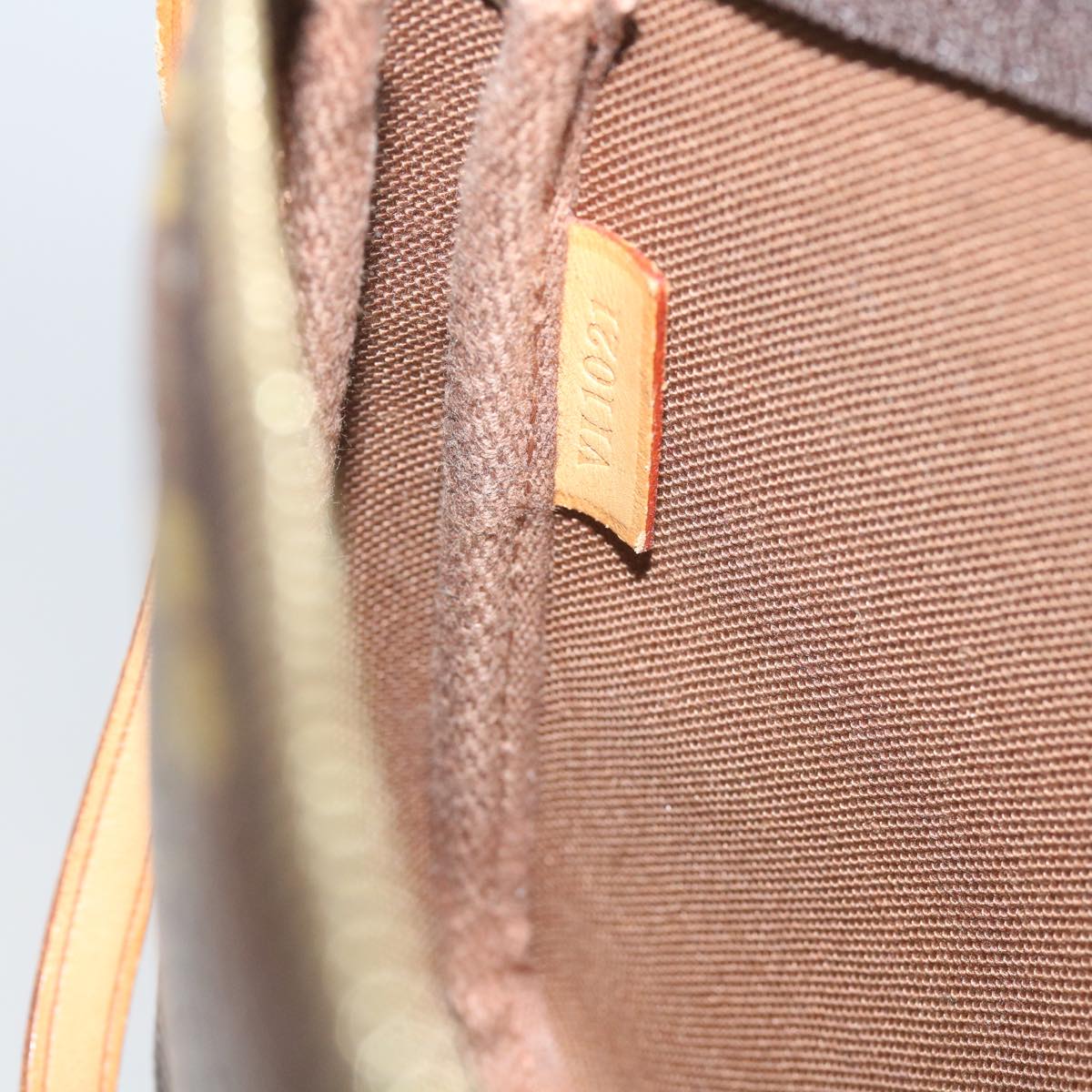 LO-LV bags 457