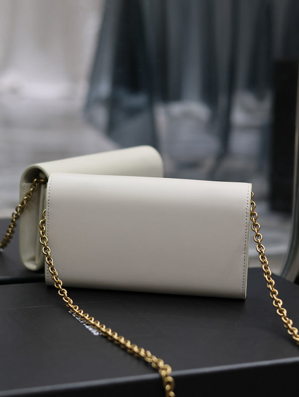 BB - YSL Bag - 1932