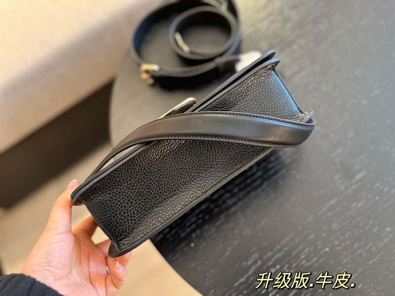 LO - CCH Bags - 419