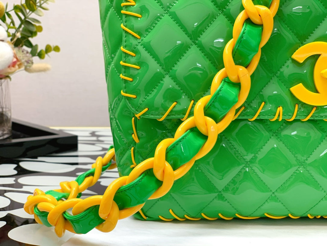 CHL - Vinyl Classic Green and Yellow Shoulder bag For Women 29LO/11.5in