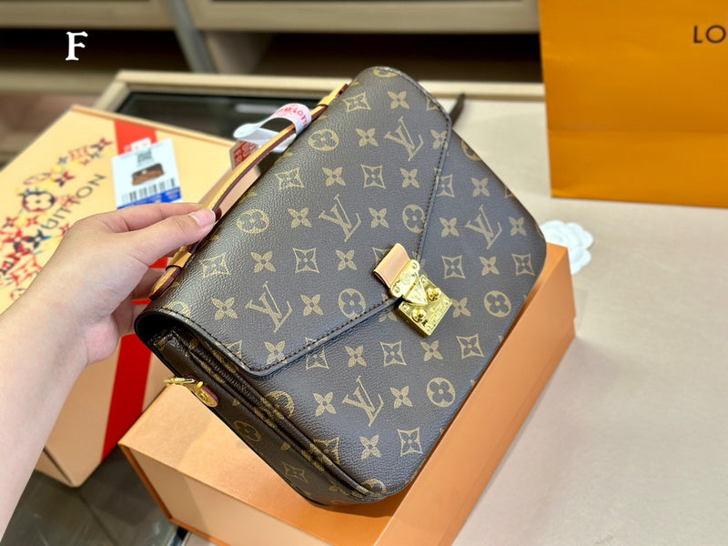 LO - LV Bags - 15032