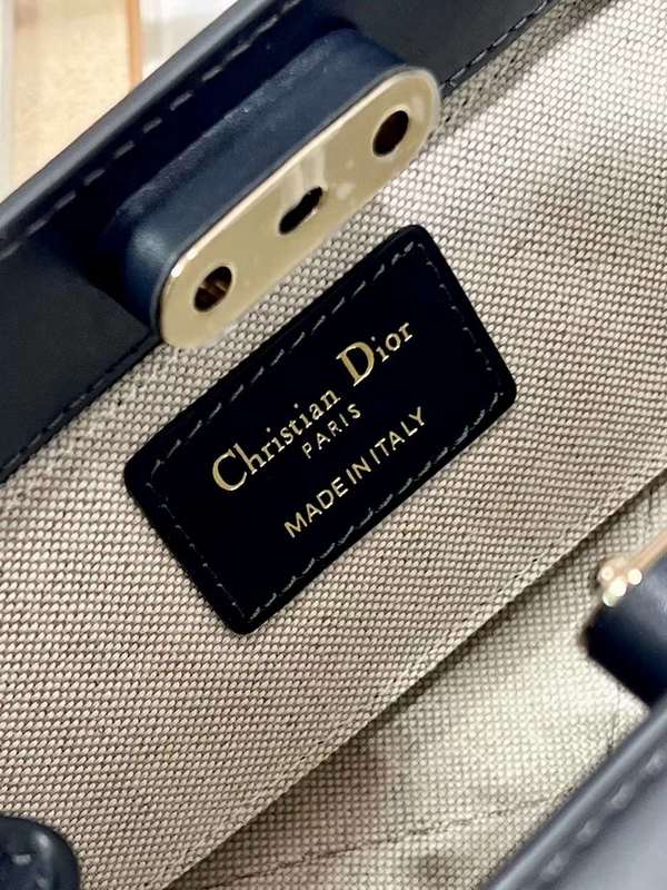 LO - DYOR   BAGS FOR WOMEN - FASHION LUXURY BAGS 058