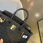 LO - HMS Luxury Bags - 536