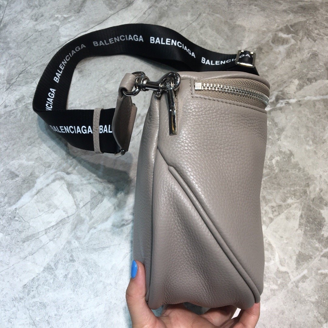 BLN-Ciaga Sling Bag In Light Brown, For Women,  Bags 9.1in/23LO