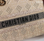 Lusso Official - DYOR FASHION BAGS - 2017