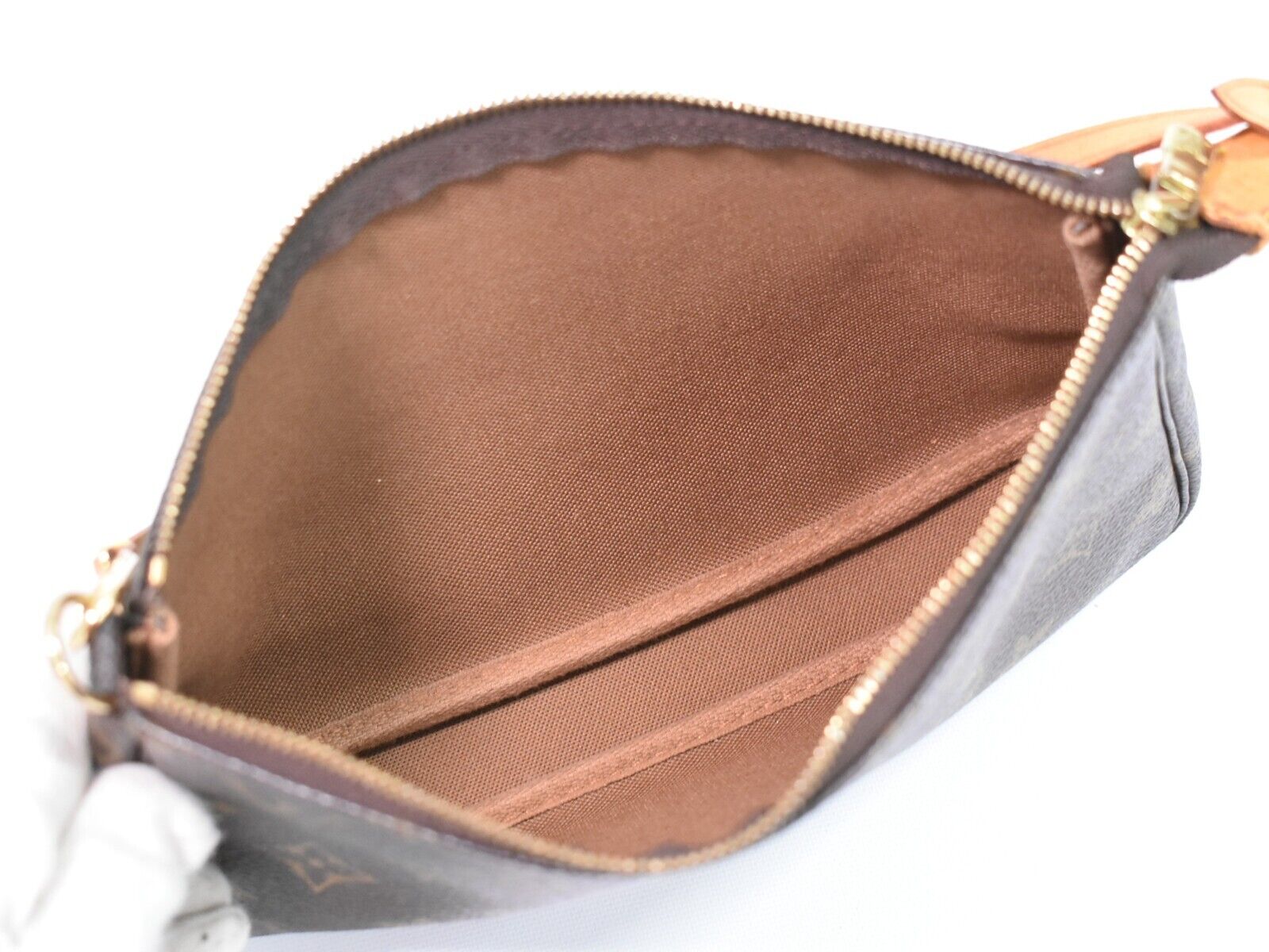 LO-LV bags 844