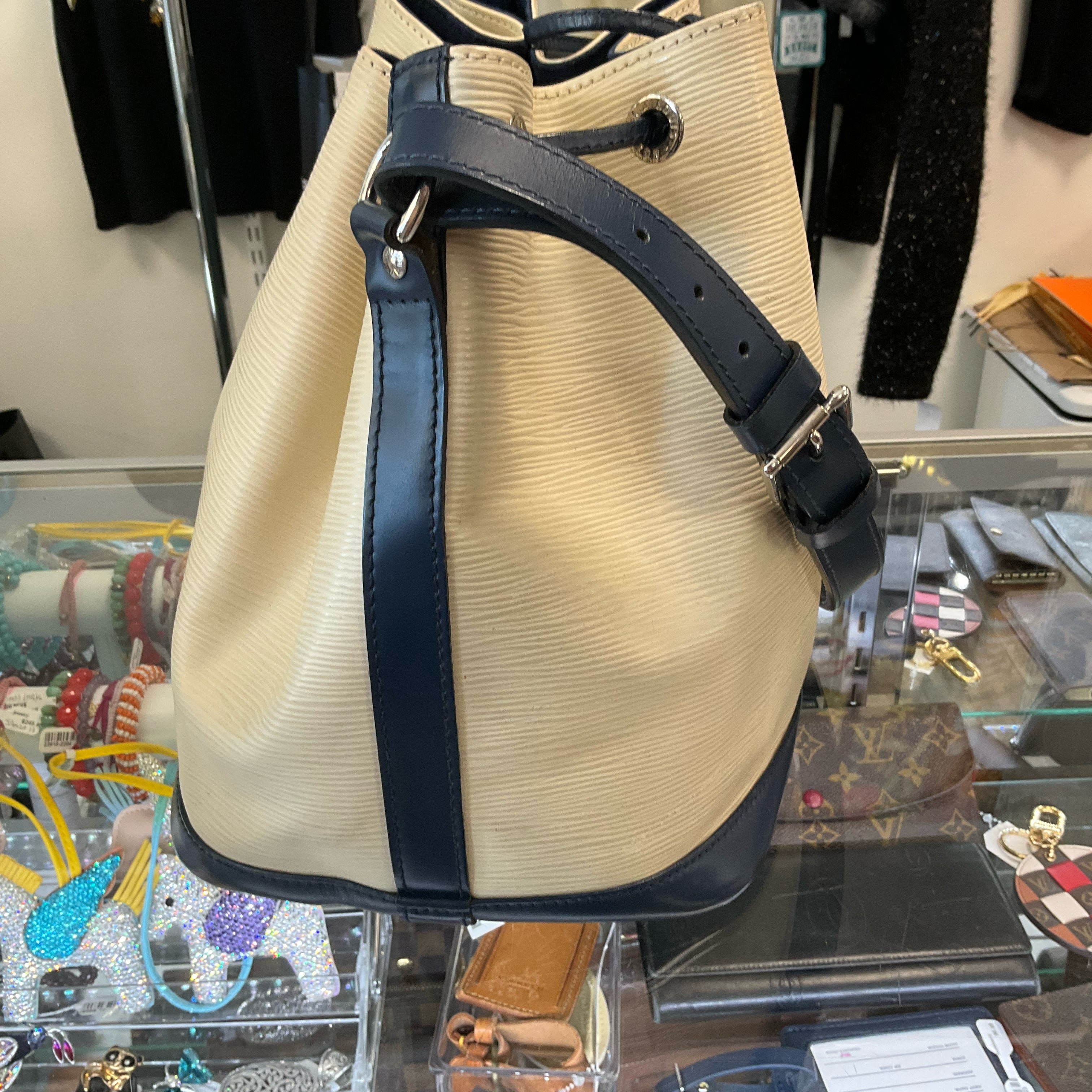 Handbag