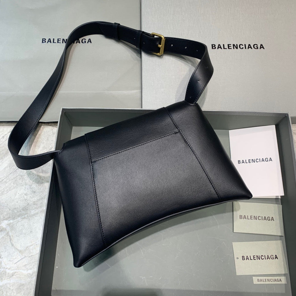 BLN-Ciaga Downtown Small Shoulder Bag In Black, For Women,  Bags 11.8in/30LO 67135329S1M1000