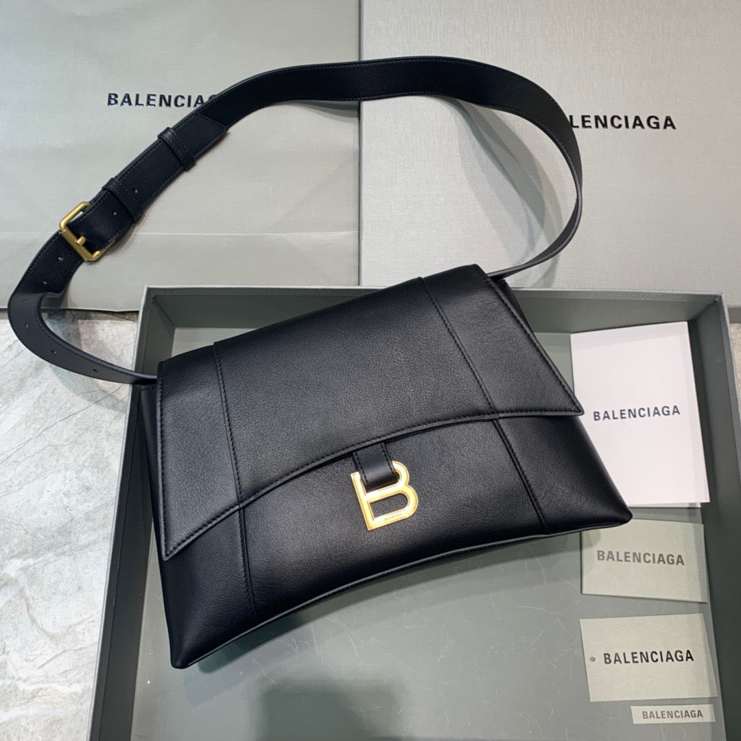 BLN-Ciaga Downtown Small Shoulder Bag In Black, For Women,  Bags 11.8in/30LO 67135329S1M1000
