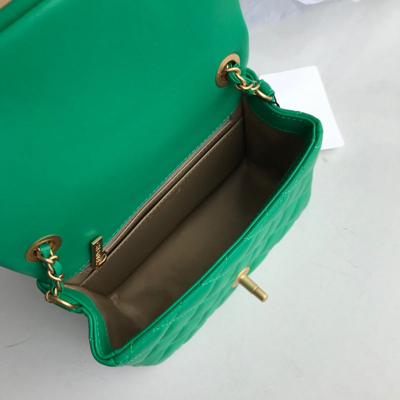 Lusso Official -  CHL BAGS  - 695