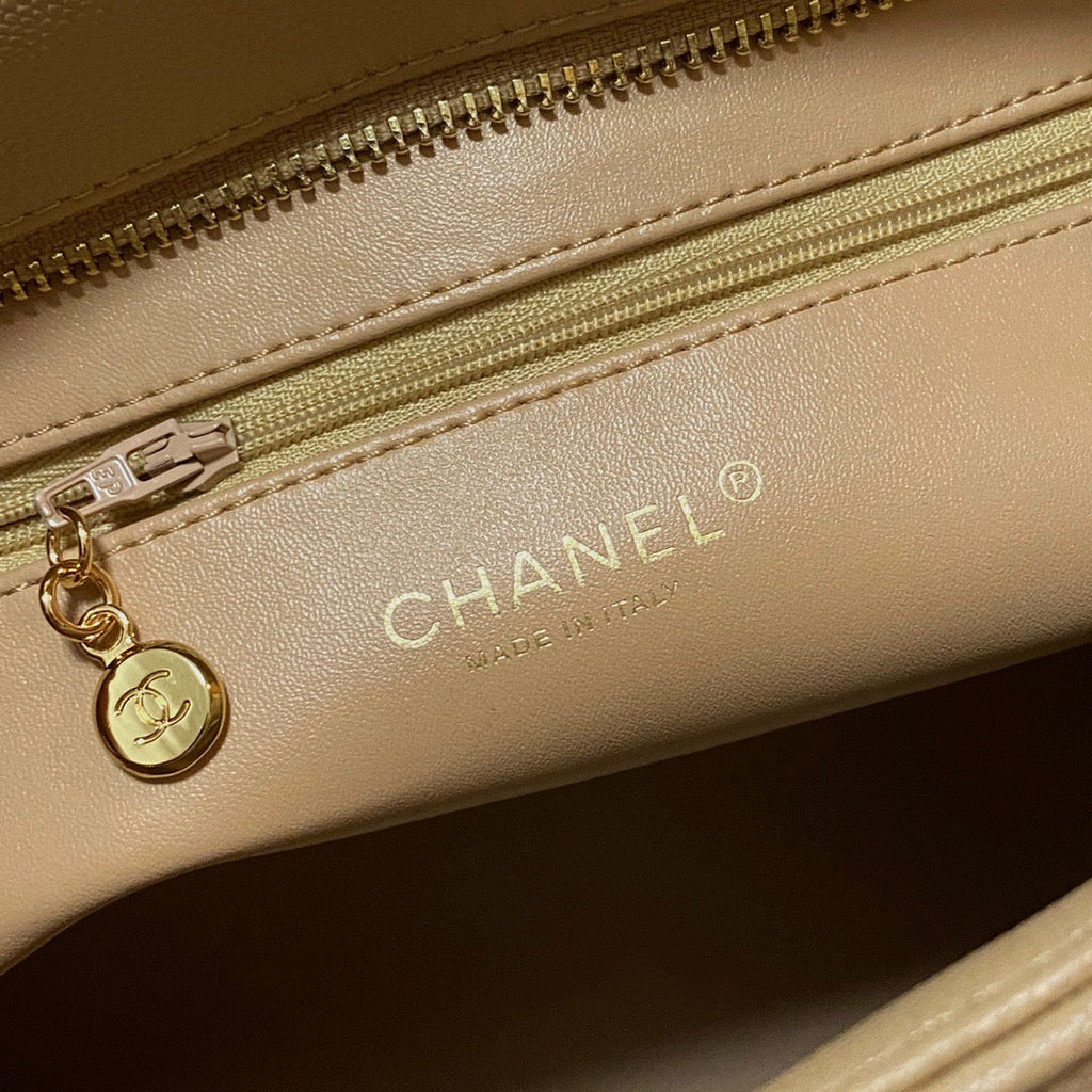 CHL - Medallion Tote Gold Hardware Caviar Yellow For Women Handbags, Shoulder Bags 15.6in/32LO