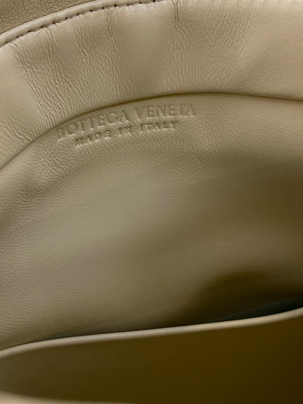 B-VENETA STYLISH HANBAGS FOR WOMEN - - 175