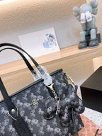 LO - CCH Bags - 225