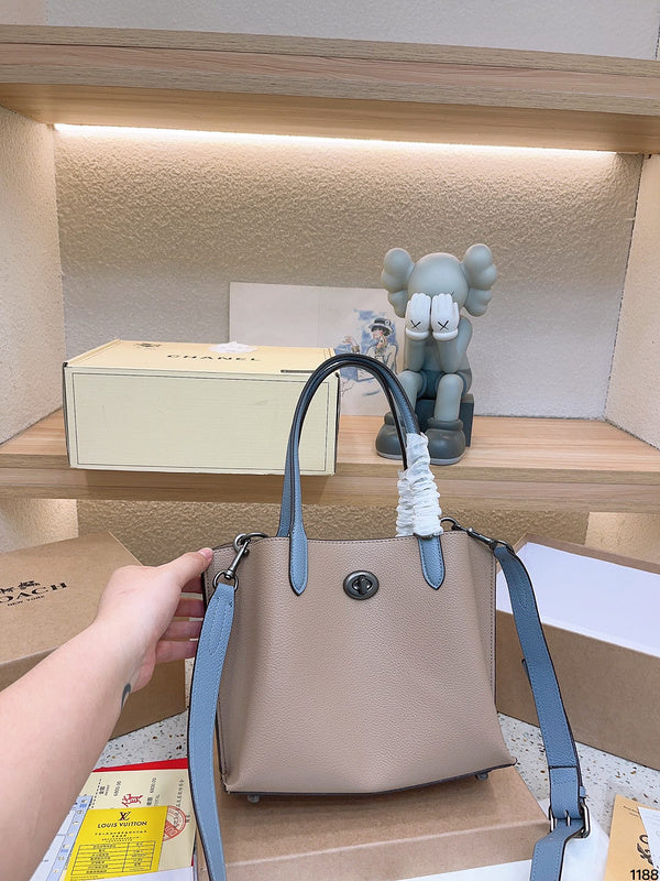 LO - CCH Bags - 095