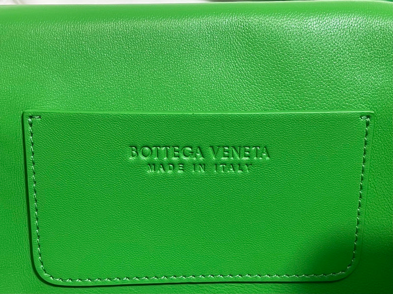B-VENETA STYLISH HANBAGS FOR WOMEN - 021