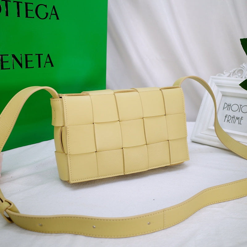 B-VENETA STYLISH HANBAGS FOR WOMEN - 113