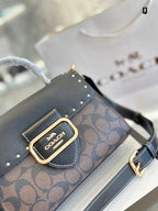 LO - CCH Bags - 231