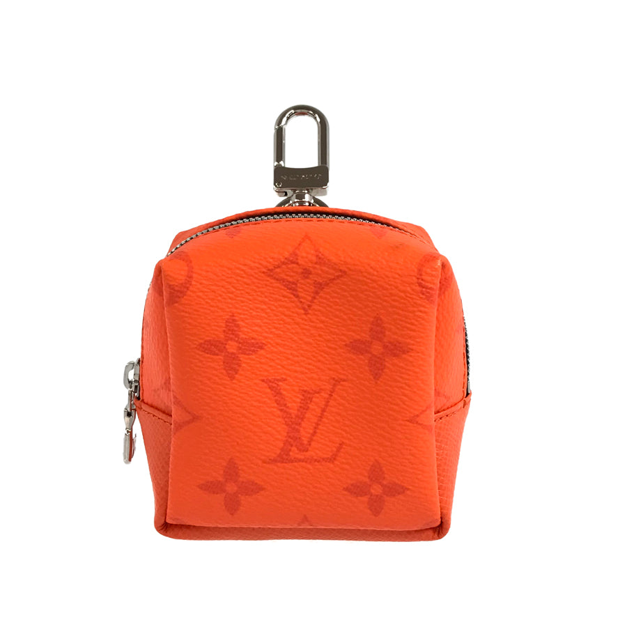 LO-LV bags 5758