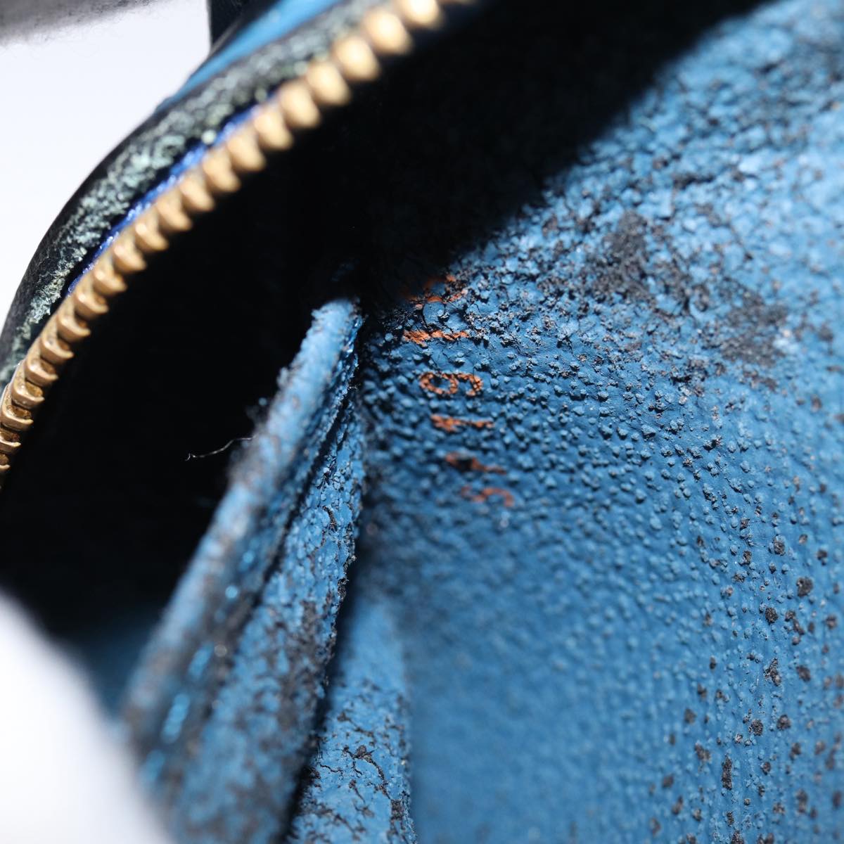 LO-LV bags 2486