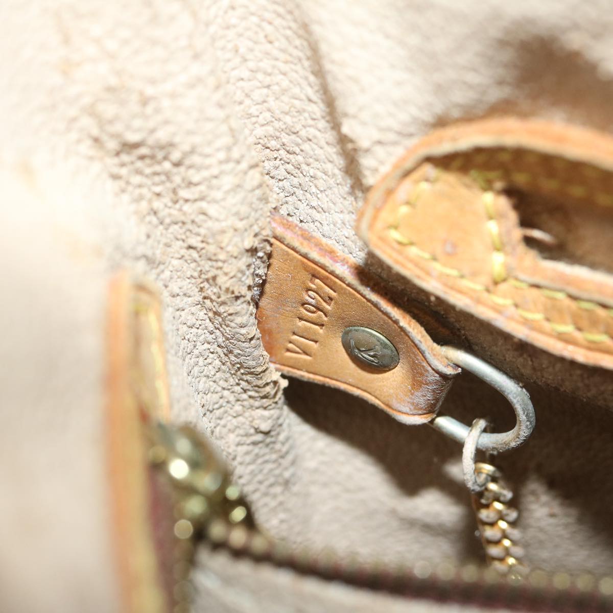 LO-LV bags 6532