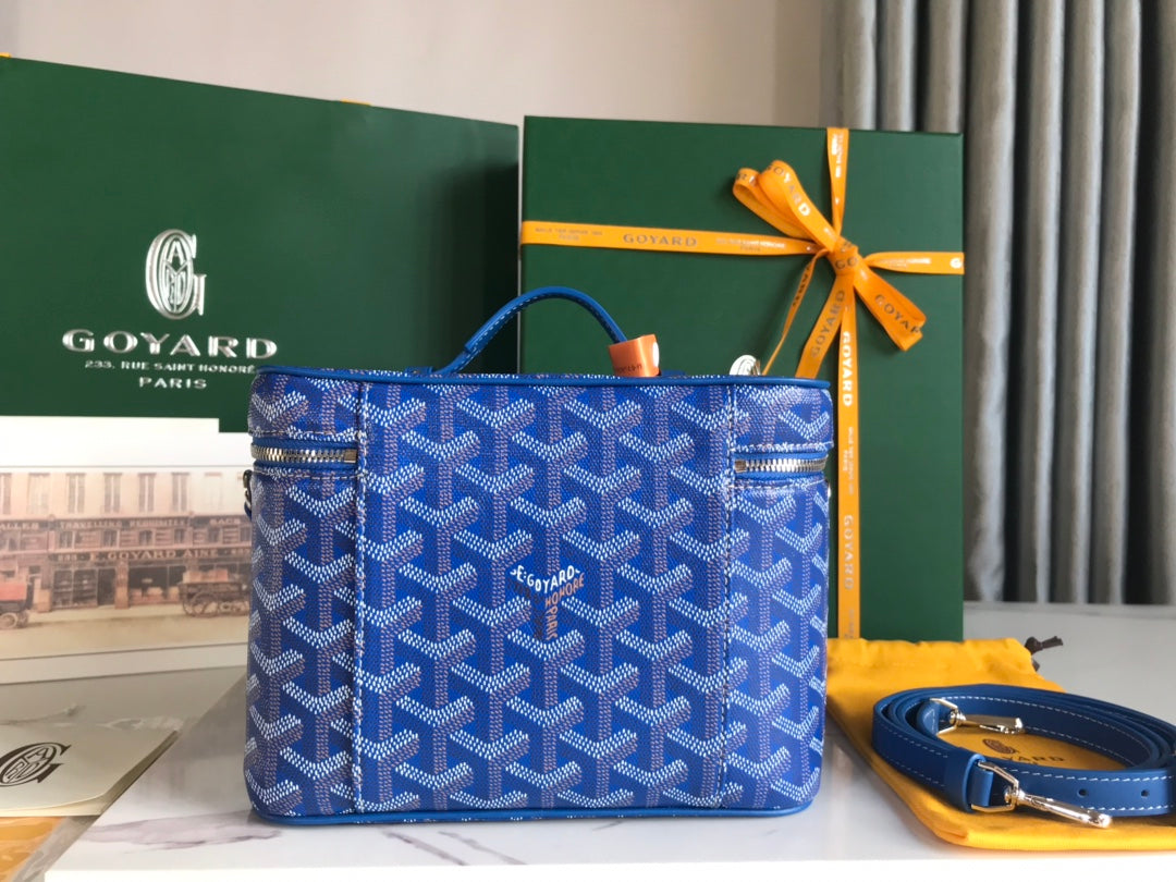 M VANITY CASE 20 IN BLUE GOYARDINE CANVAS