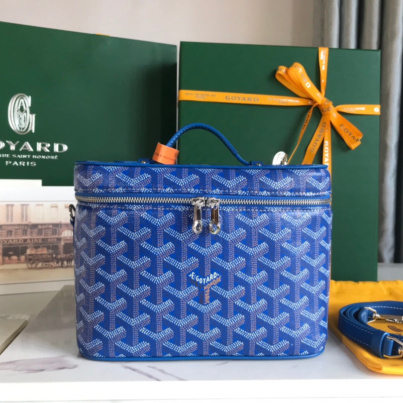 M VANITY CASE 20 IN BLUE GOYARDINE CANVAS
