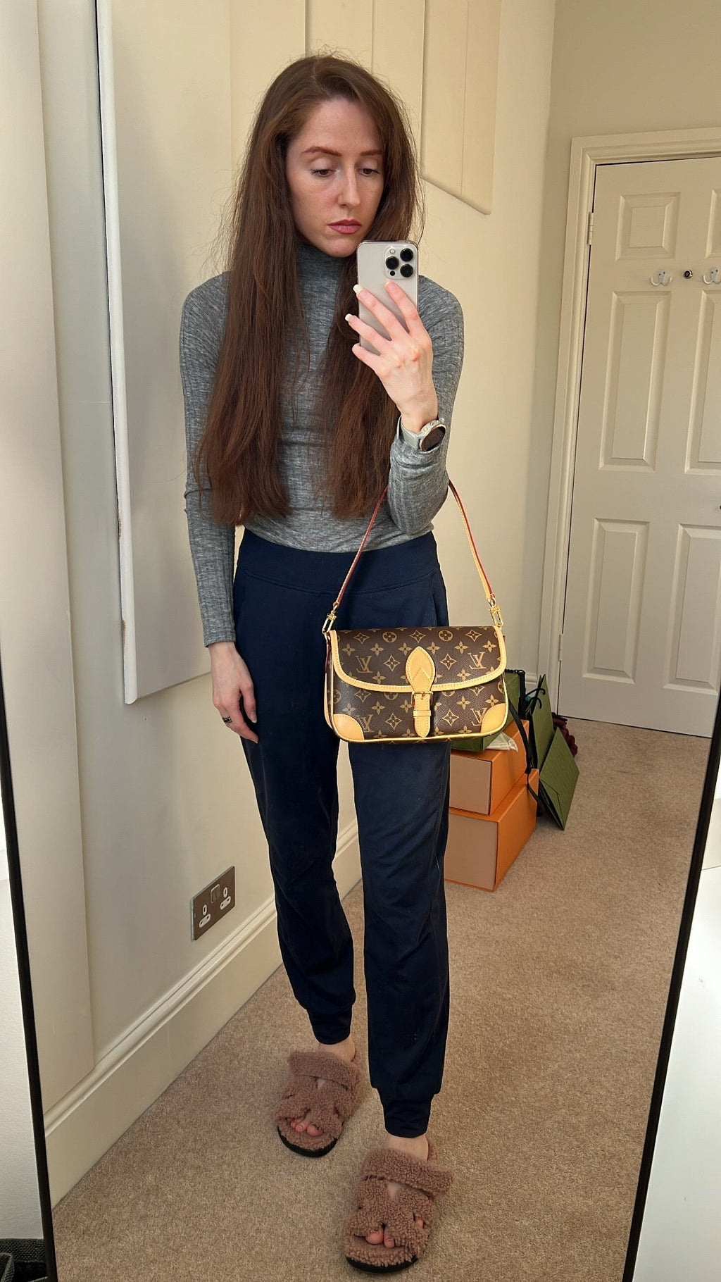 LO-LV bags 2120