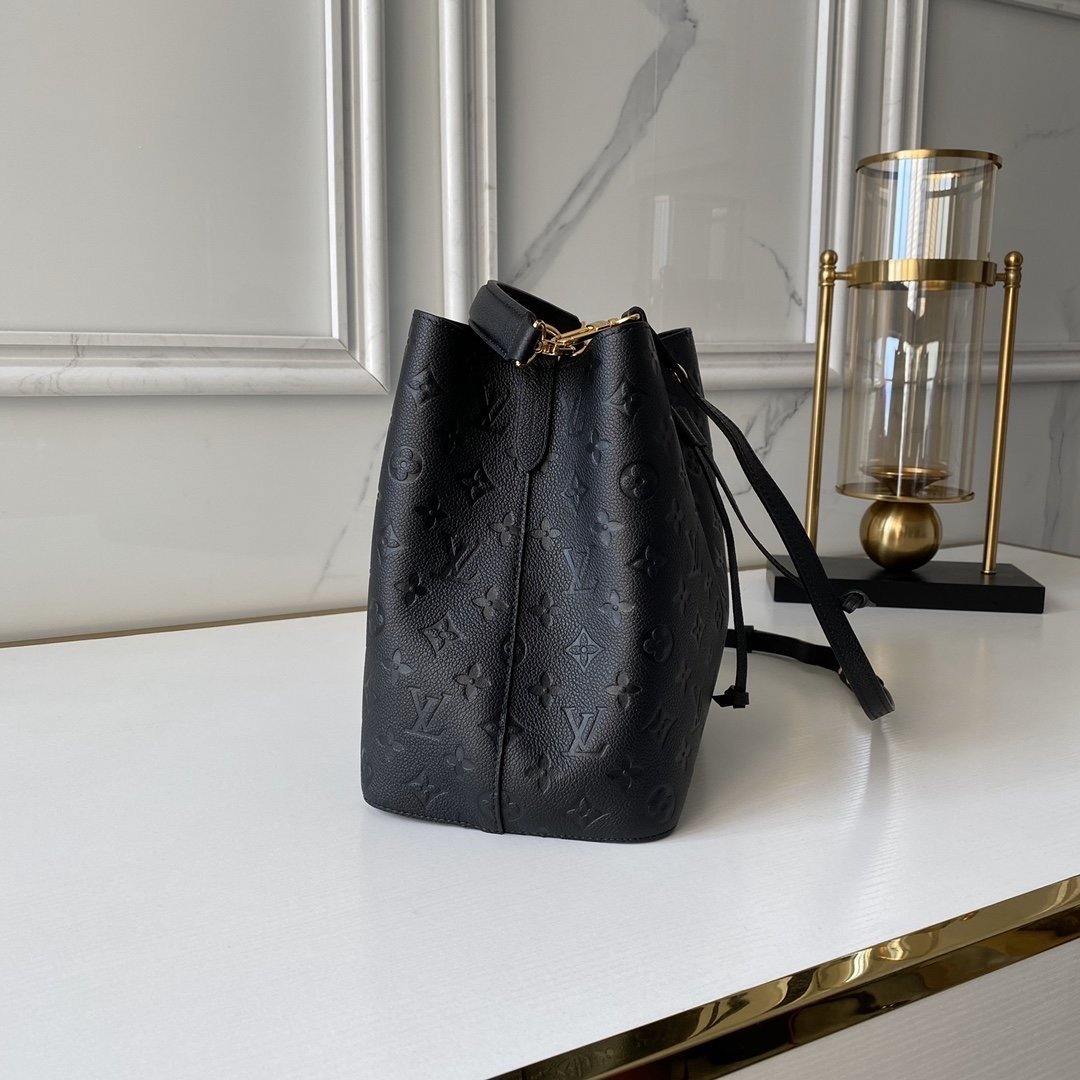 LO-LV bags 32