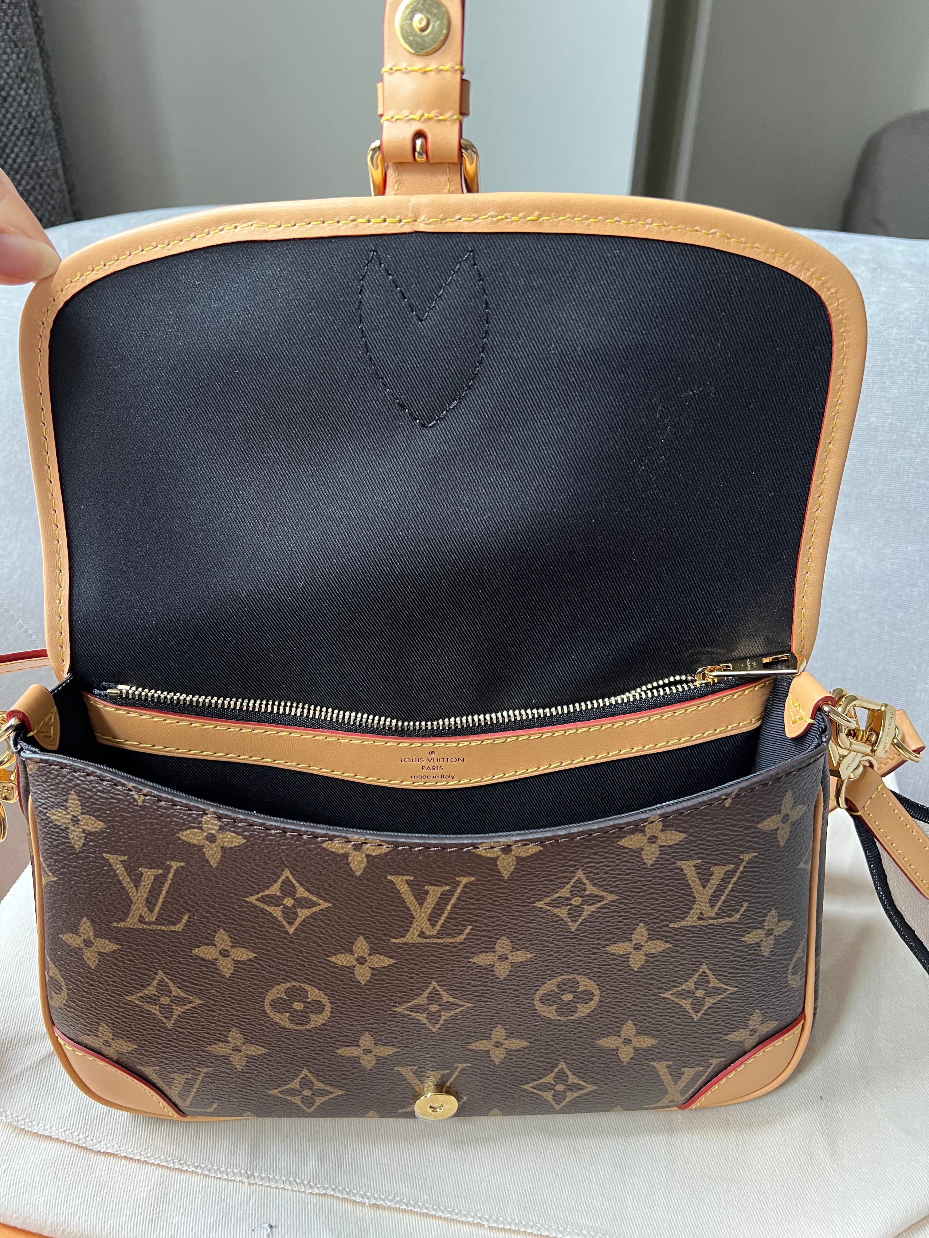 LO-LV bags 2120