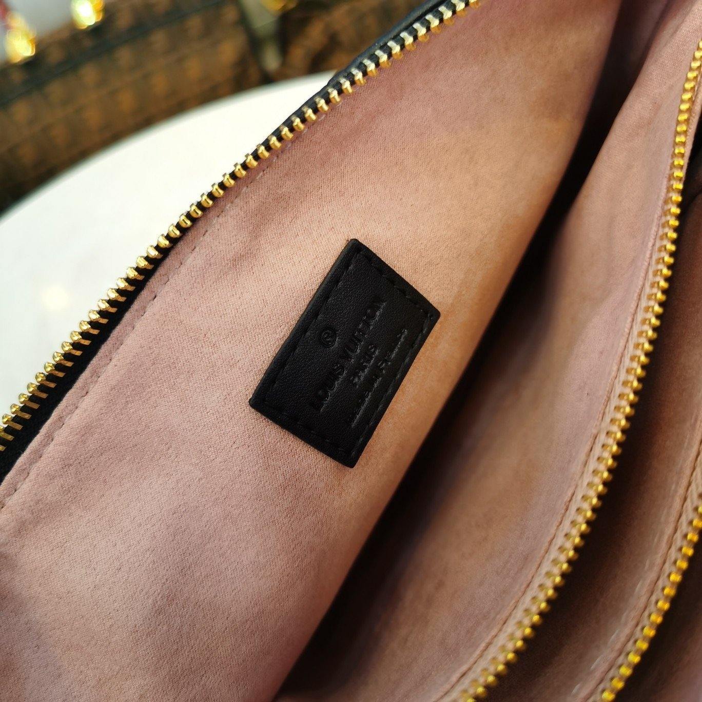 LO-LV bags 2