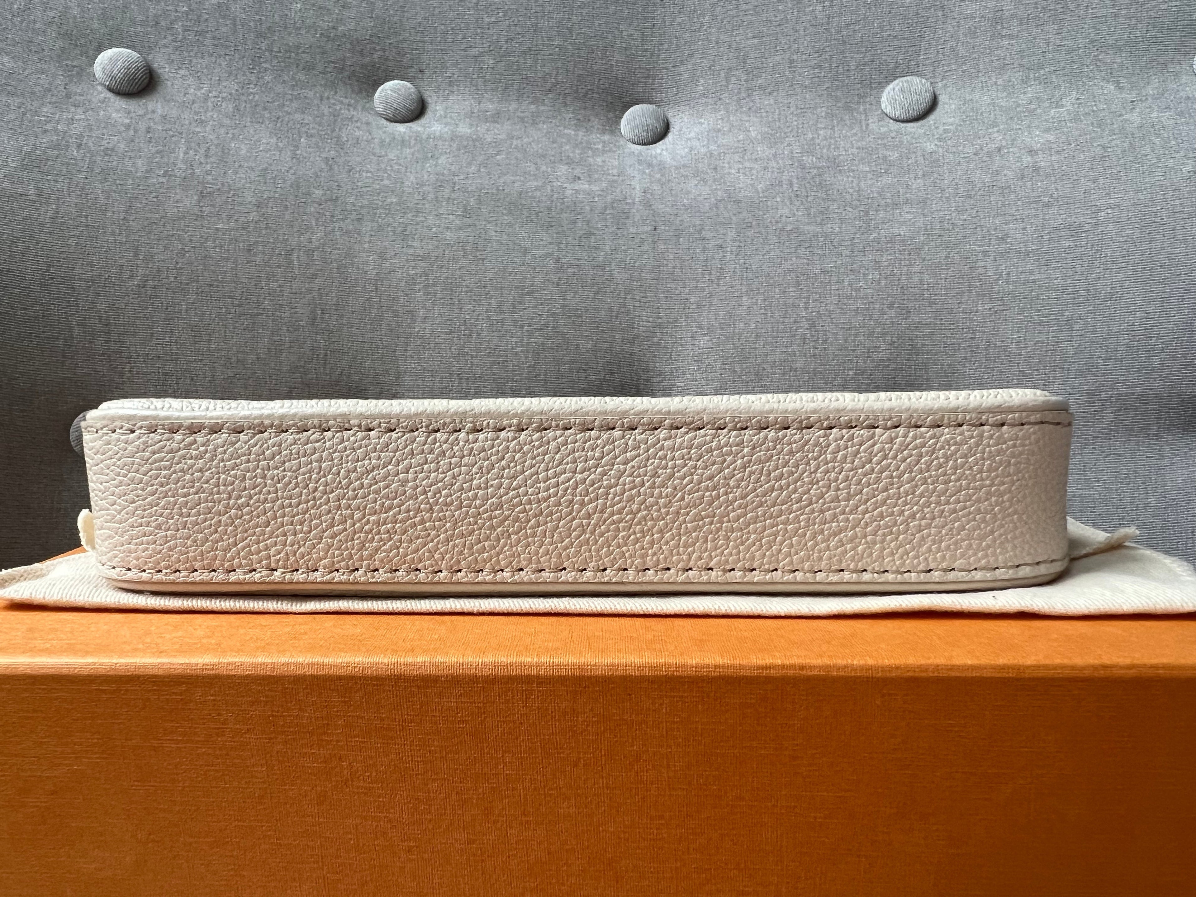LO-LV bags 2191