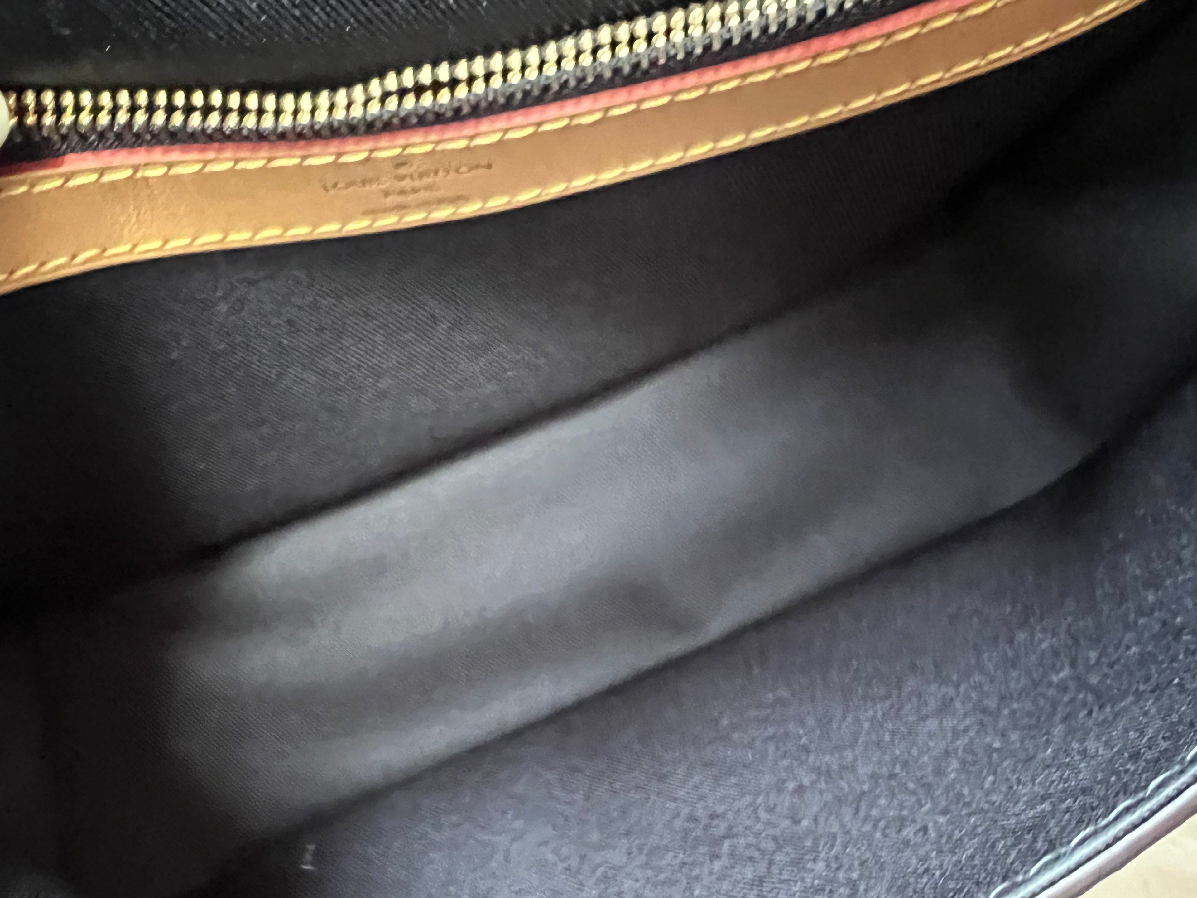 LO-LV bags 2120
