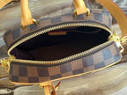 LO-LV bags 2701