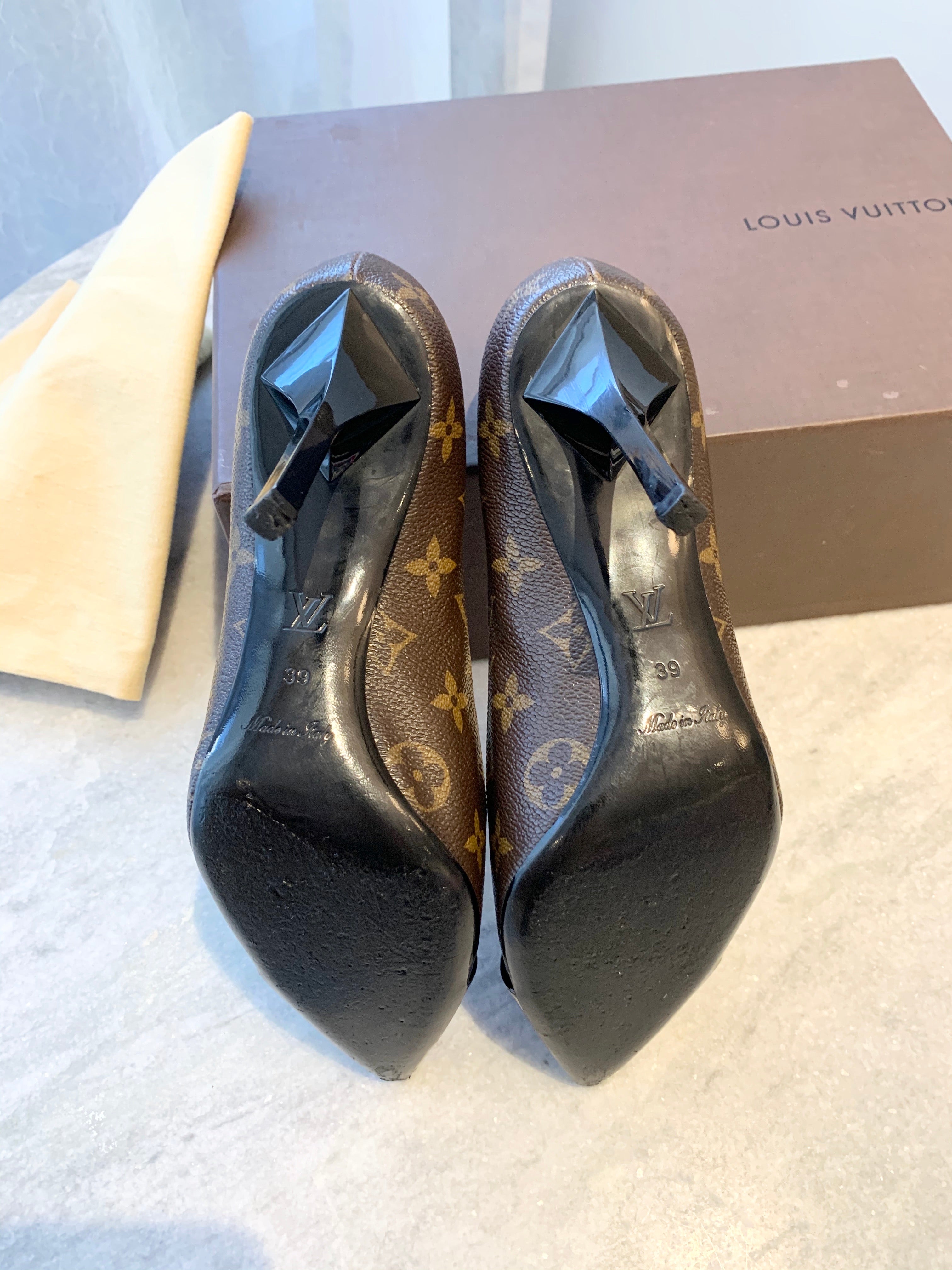 LO-LV bags 6055