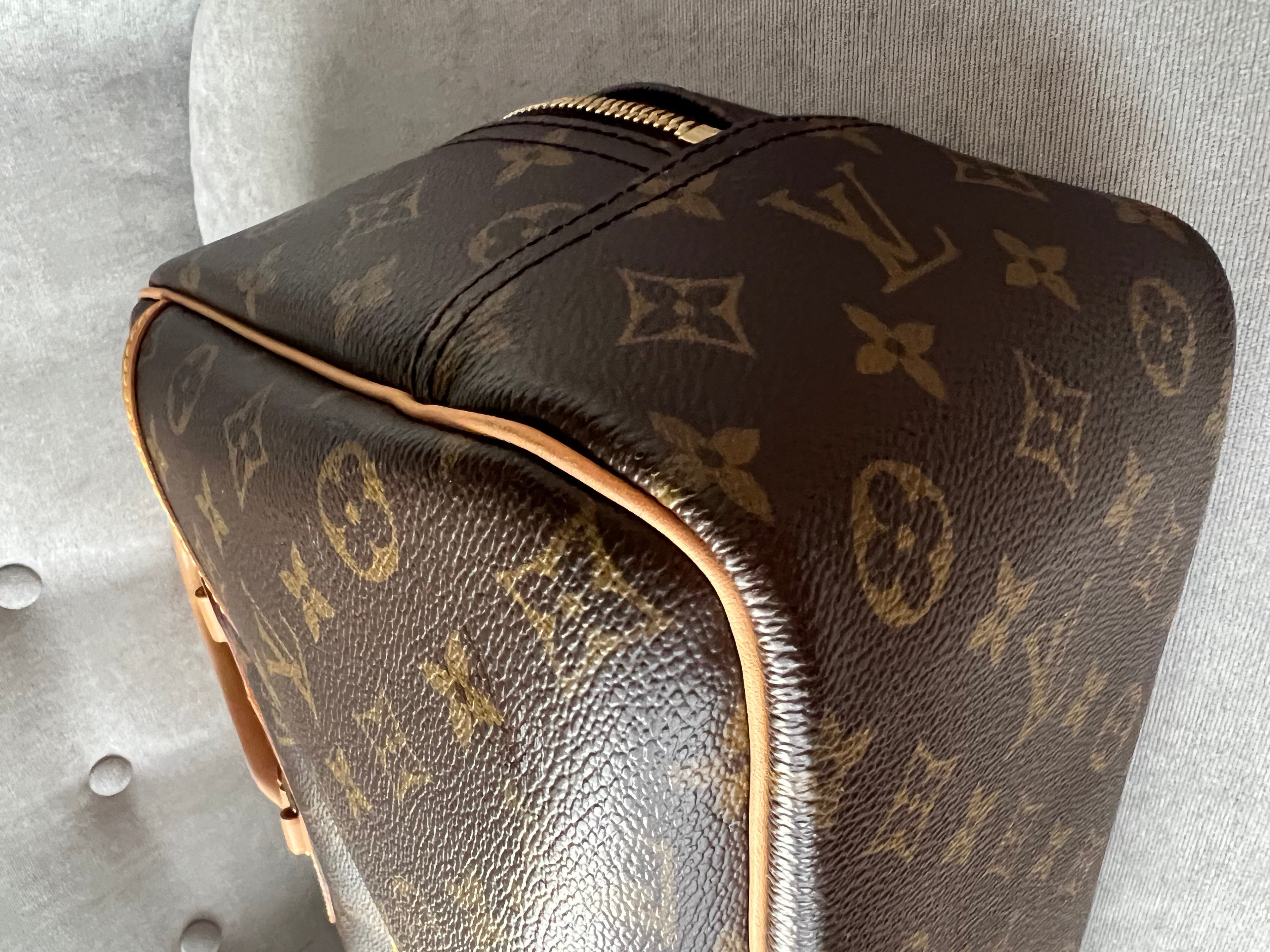 LO-LV bags 2093