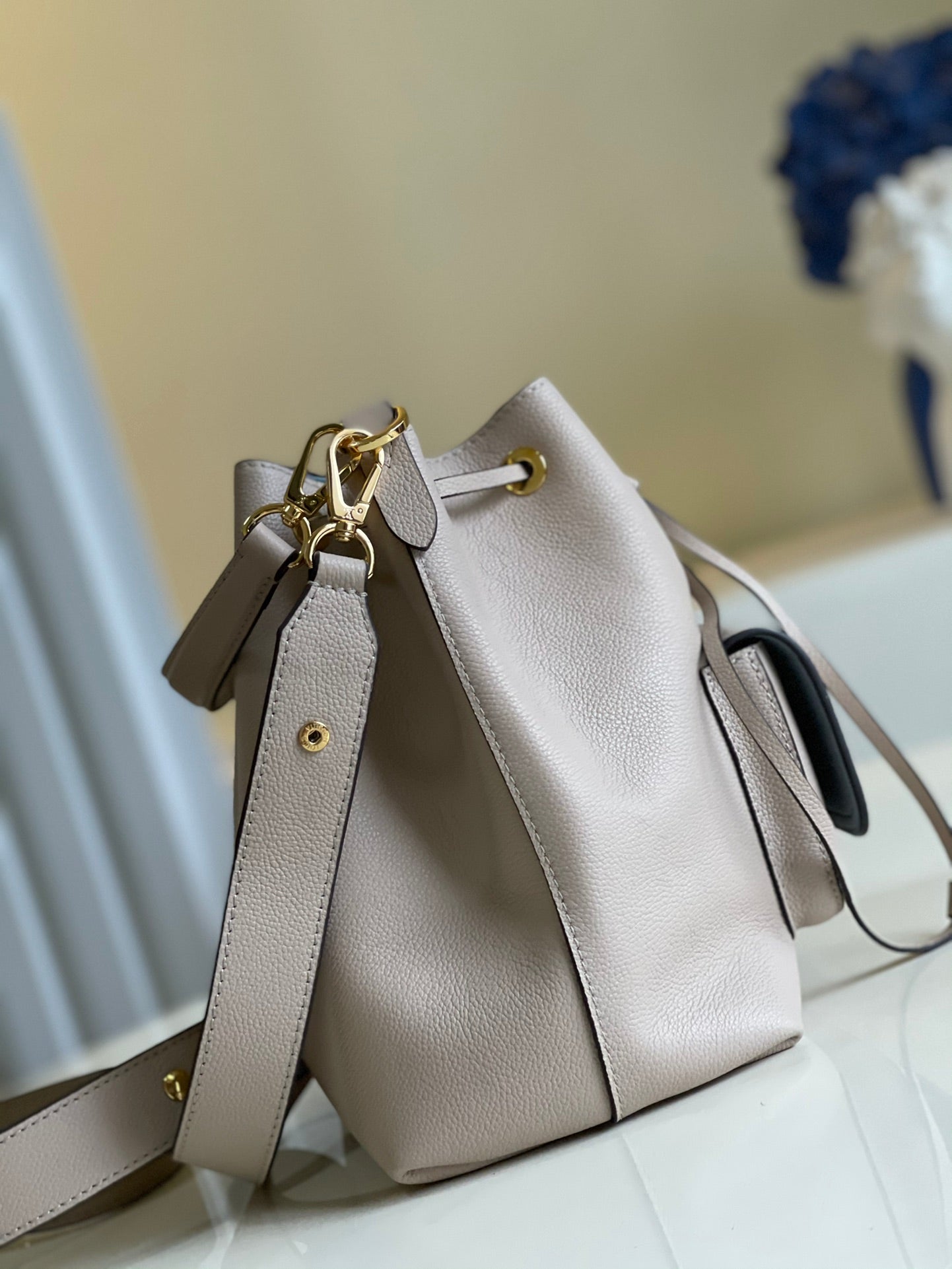 LO-LV bags 16