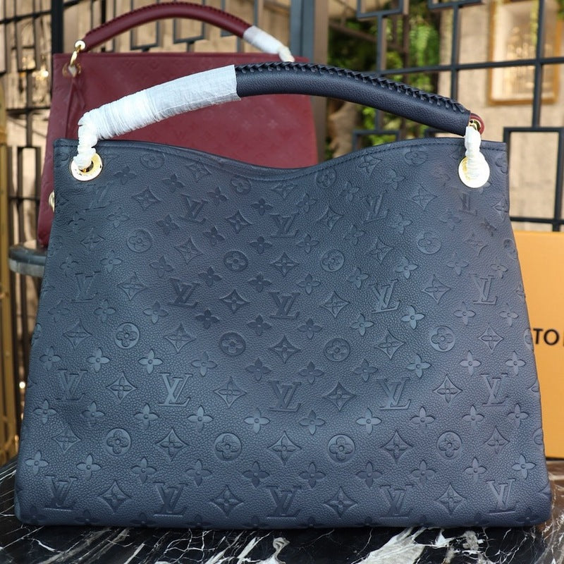 LO-LV bags 13