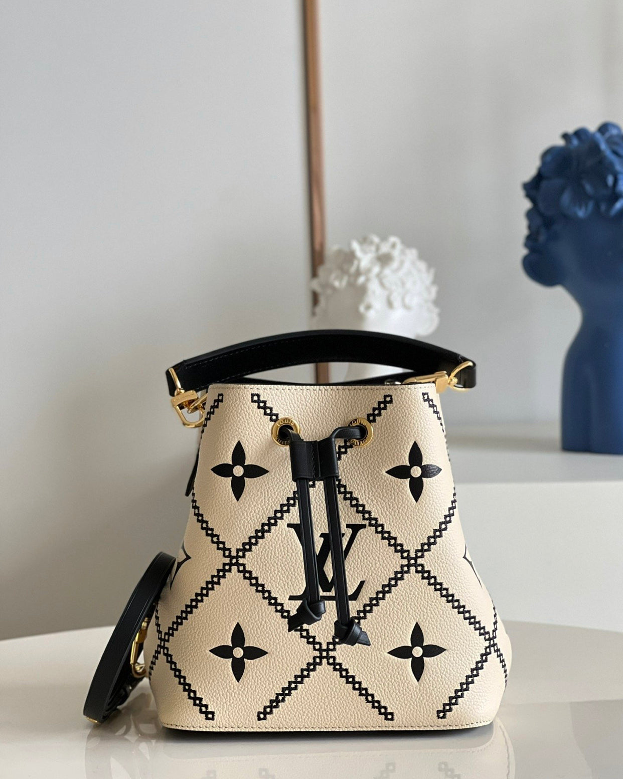 LO-LV bags 6